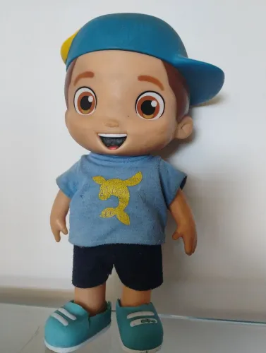 Boneco do Lucas Neto