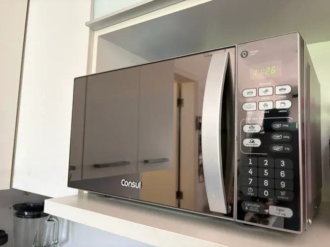 Microonda consul Micro-ondas Consul 20L Cinza + Espelhado CM020BF