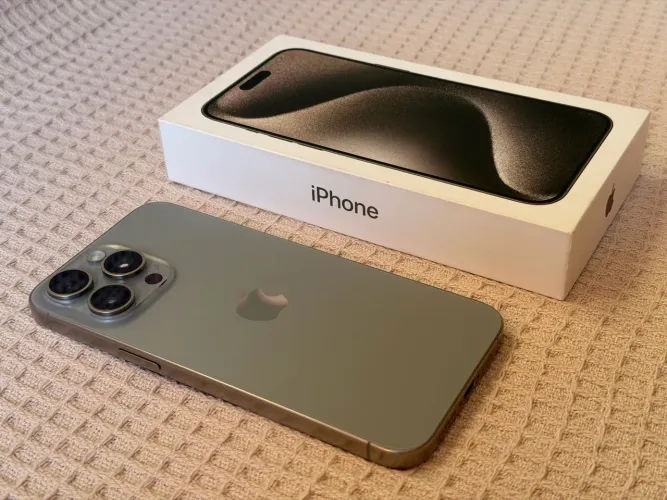 iPhone 15 Pro Max 512GB - Perfeito Estado, Sem Riscos - R$ 4.900 (Até 10 X com juros)