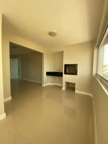 LOCAÇÃO - APARTAMENTO SEMIMOBILIADO - 2 QUARTOS(1 SUÍTE) - CENTRO - TUBARÃO/SC