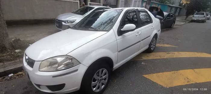 Fiat Siena EL 1.0 MPI Fire Flex 8V 4P 2013