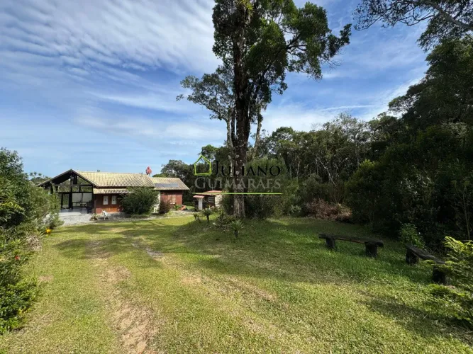 CASA Á VENDA em CONDOMÍNIO FECHADO em RANCHO QUEIMADO SC
