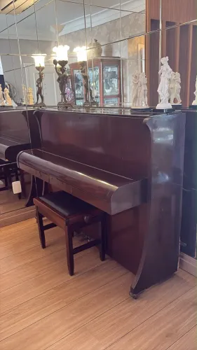 Vendo piano vertical Schanley USADO URGENTE