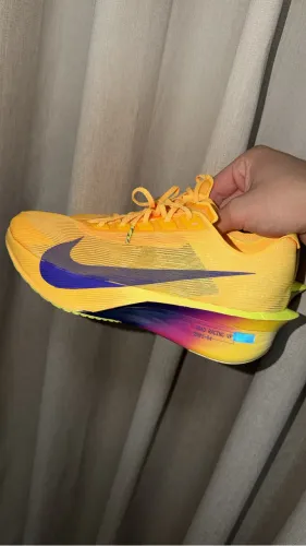 Tênis Nike ZoomX VaporFly 4 