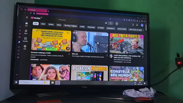 Tv led philco 27 polegadas leia a descrição