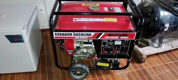 Gerador a gasolina portátil Motomil