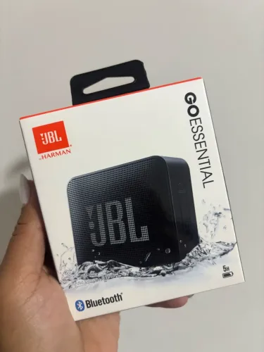 Caixinha de som portátil JBL nova