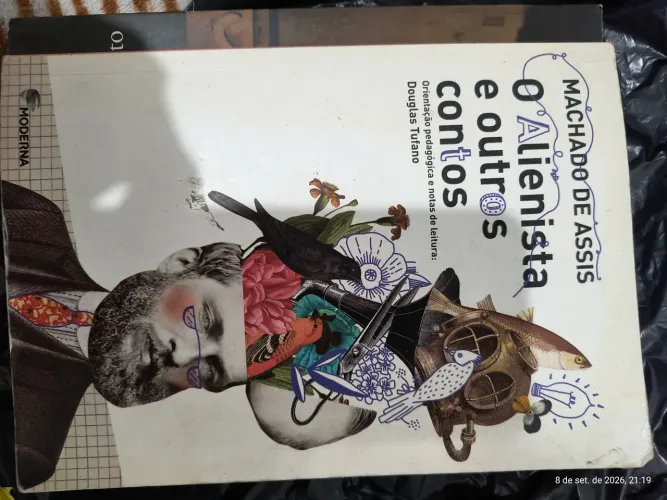 Livro romance o Alienígena de Machado Assis