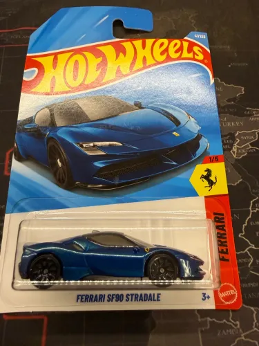 Hotwheels Ferrari SF90 Stradale Azul