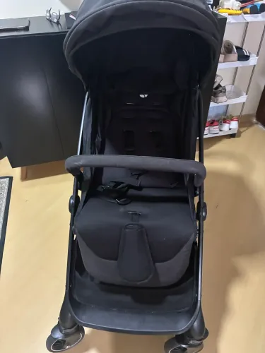 carrinho de bebê portátil
