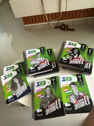 Livros escolares