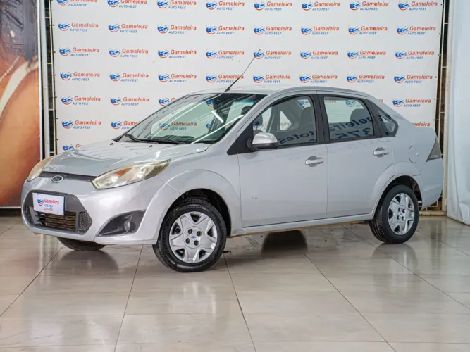 Ford Fiesta Sedan SE 1.6 8V Flex 4P 2014