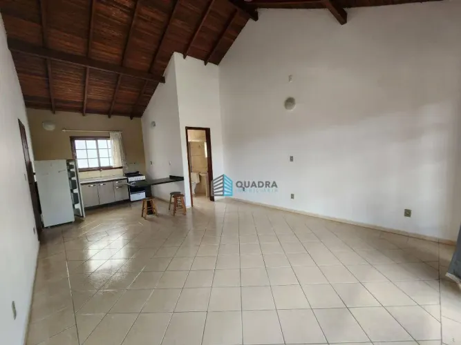 Kitnet com 1 dormitório para alugar, 35 m² por R$ 2.140,74/mês - Lagoa da Conceição - Flor