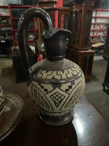 Jarro estilo marajoara