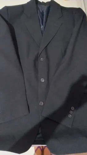 Terno nunca usado,veste M/g