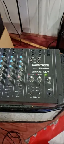 Mesa de som 8 canais wattsom
