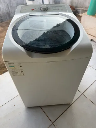 Vendo essa Maquina de lavar 12 kg funcionando perfeitamente 