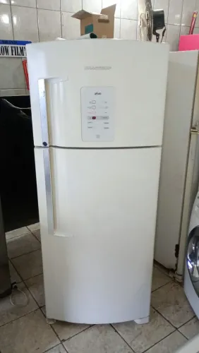 Vendo geladeira Brastemp top