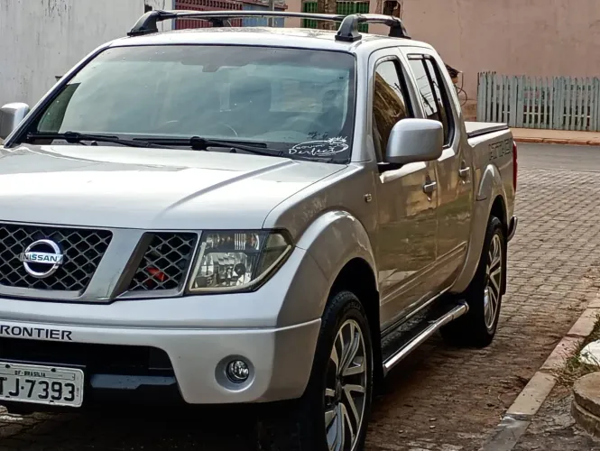 Nissan Frontier XE CD 4X2 2.5 TB Diesel 2010