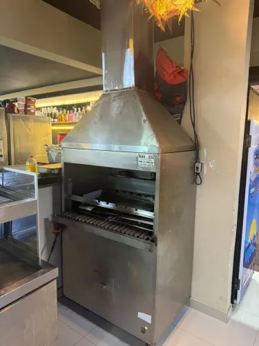Churrasqueira industrial em inox completa