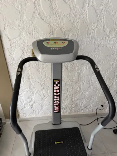 Plataforma Vibratória Energym - Liga , Painel com Mau Contato