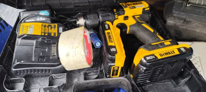 Furadeira e parafusadeira Dewalt