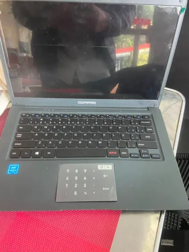 Vendo Notebook Compaq - R$ 600,00 - Semi novo bem conservado, usado poucas vezes
