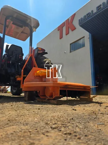cod. 1551 ENXADA ROTATIVA 20 FACAS E 5 FLANGES PARA TRATORES PEQUENOS - Tk Tratores Nova A