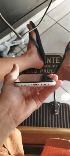 Vendo iPhone XR branco 