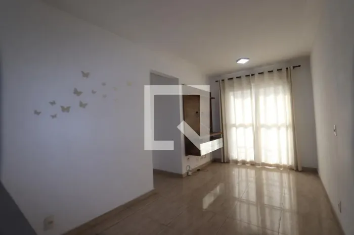 Apartamento à Venda - Parque Colonial, 3 Quartos, 58 m2