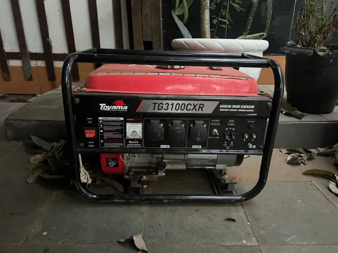 Gerador a gasolina toyama novo alugo 130/diaria