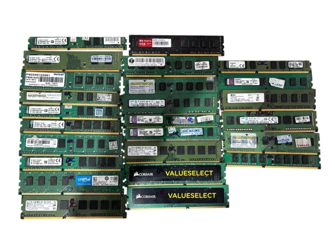 Lote 25 memorias DDR3 4GB 1333/1600MHz diversas 100%