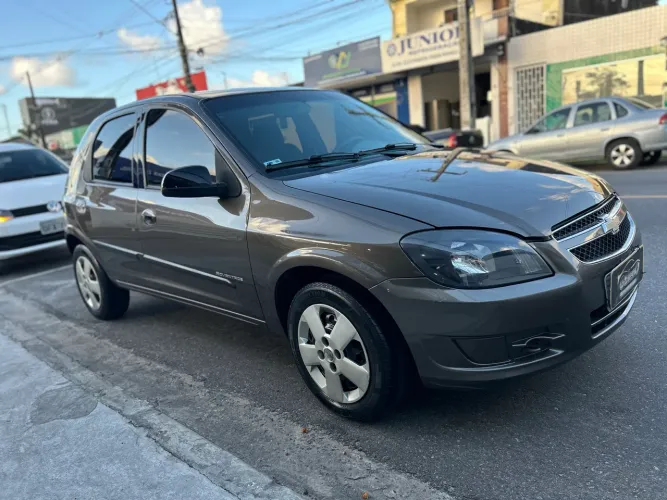 Chevrolet Celta Advantage 1.0 8V Flexpower 5P 2014