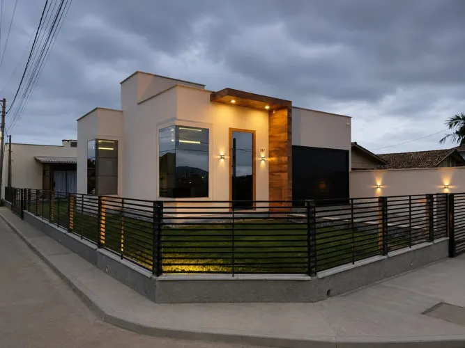 Casa + Escritório de esquina bairro São Martinho