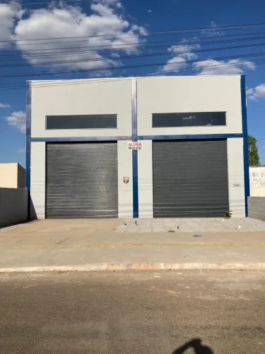 Galpão/Depósito/Armazém para aluguel possui 300 metros quadrados