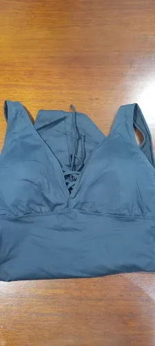 Roupa de praia maio