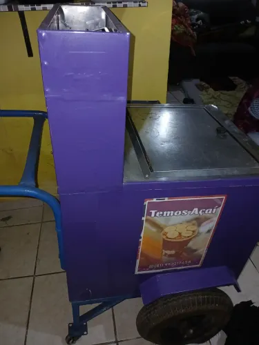 Vendo um carrinho de açaí 