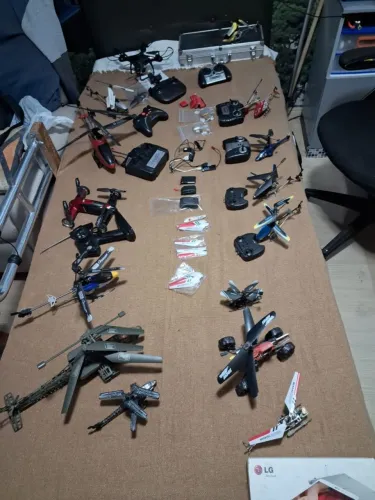 Coleção de helicópteros controle remoto