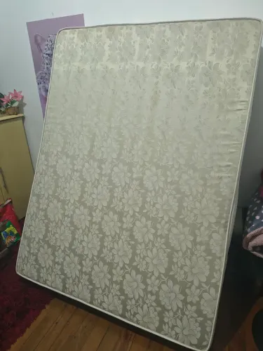 Vendo colchon de cazal en oxtimo estado 