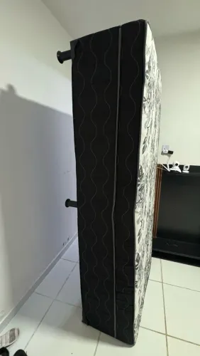 Cama de solteiro 