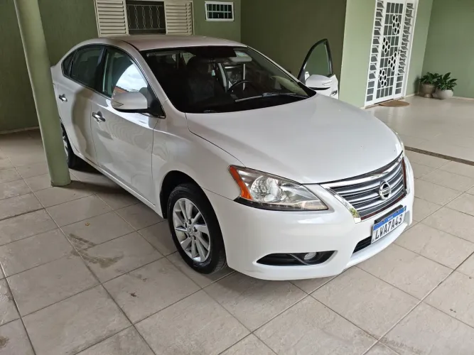 Nissan Sentra SV 2.0 Flexstart 16V Aut. 2014