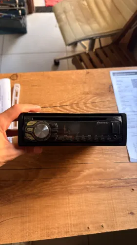 Rádio Pioneer DEH-X1650UB c/ USB e Entrada Auxiliar