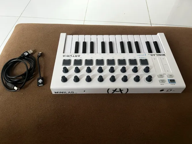 Controlador Arturia Minilab MK2
