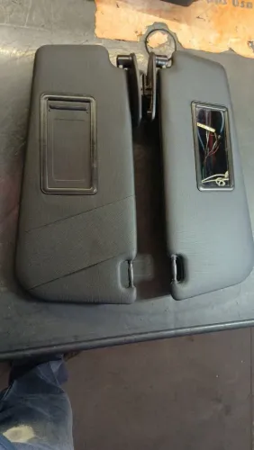 Par De Quebrar Sol Fiat Strada Nova 2020 A 2025 Original