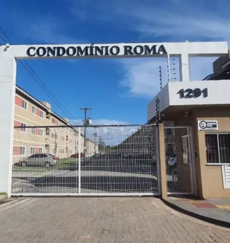 Apto reformado e mobiliado no condomínio Roma, 2 quartos, vaga na garagem, 54 m2