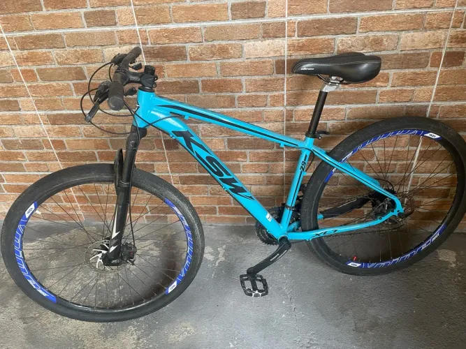 Bicicleta aro 29 frio a disco nas duas rodas 