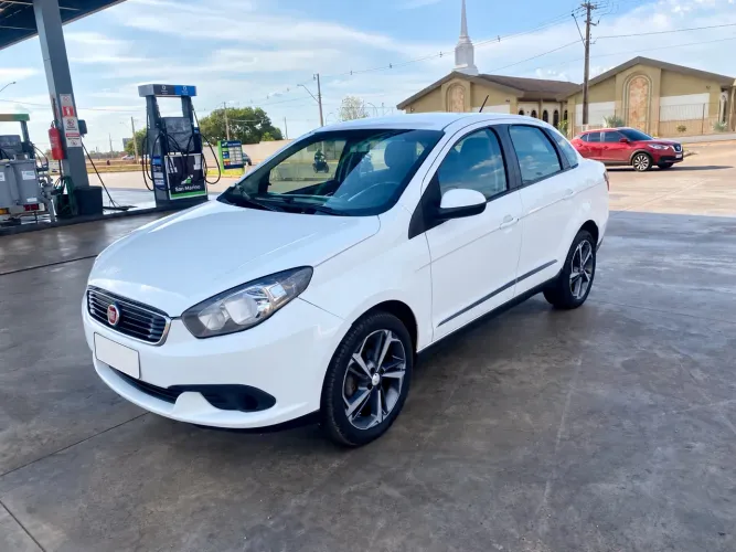 Fiat Grand Siena 1.4 EVO Flex 8V 4P 2021
