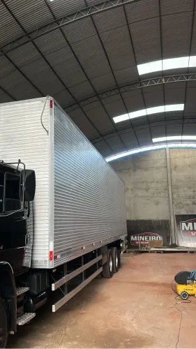 Vendo Baú 10.5 x 3