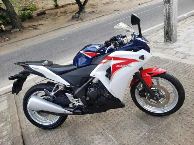 HONDA CBR 250R 2012. A mais nova da Paraíba!