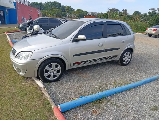 Chevrolet Corsa Hatchback 1.0 MPFI 8V 71cv 5P 2004